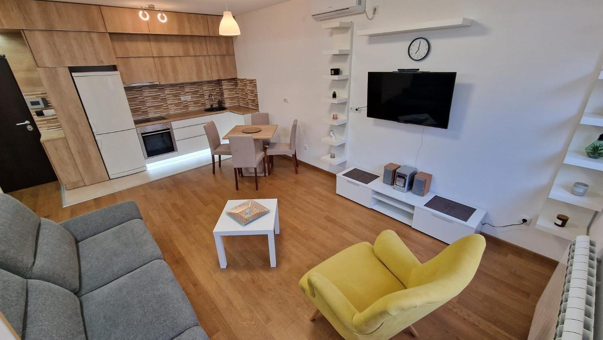 Ferienwohnung Porodicno-Poslovni Udoban Stan Belgrad Exterior foto