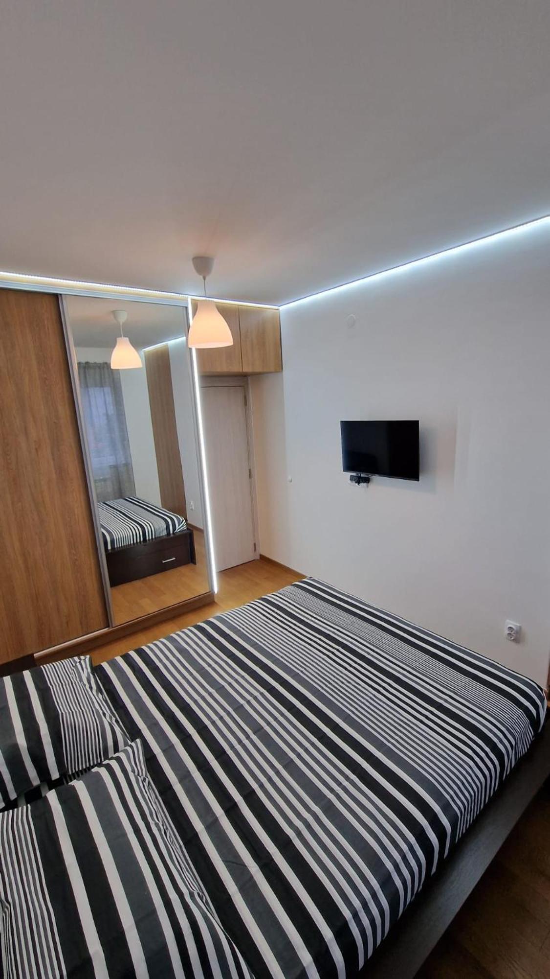 Ferienwohnung Porodicno-Poslovni Udoban Stan Belgrad Exterior foto