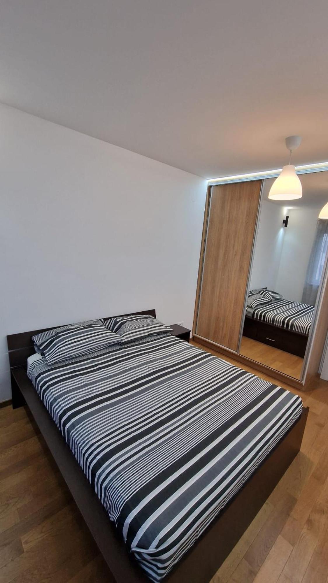 Ferienwohnung Porodicno-Poslovni Udoban Stan Belgrad Exterior foto