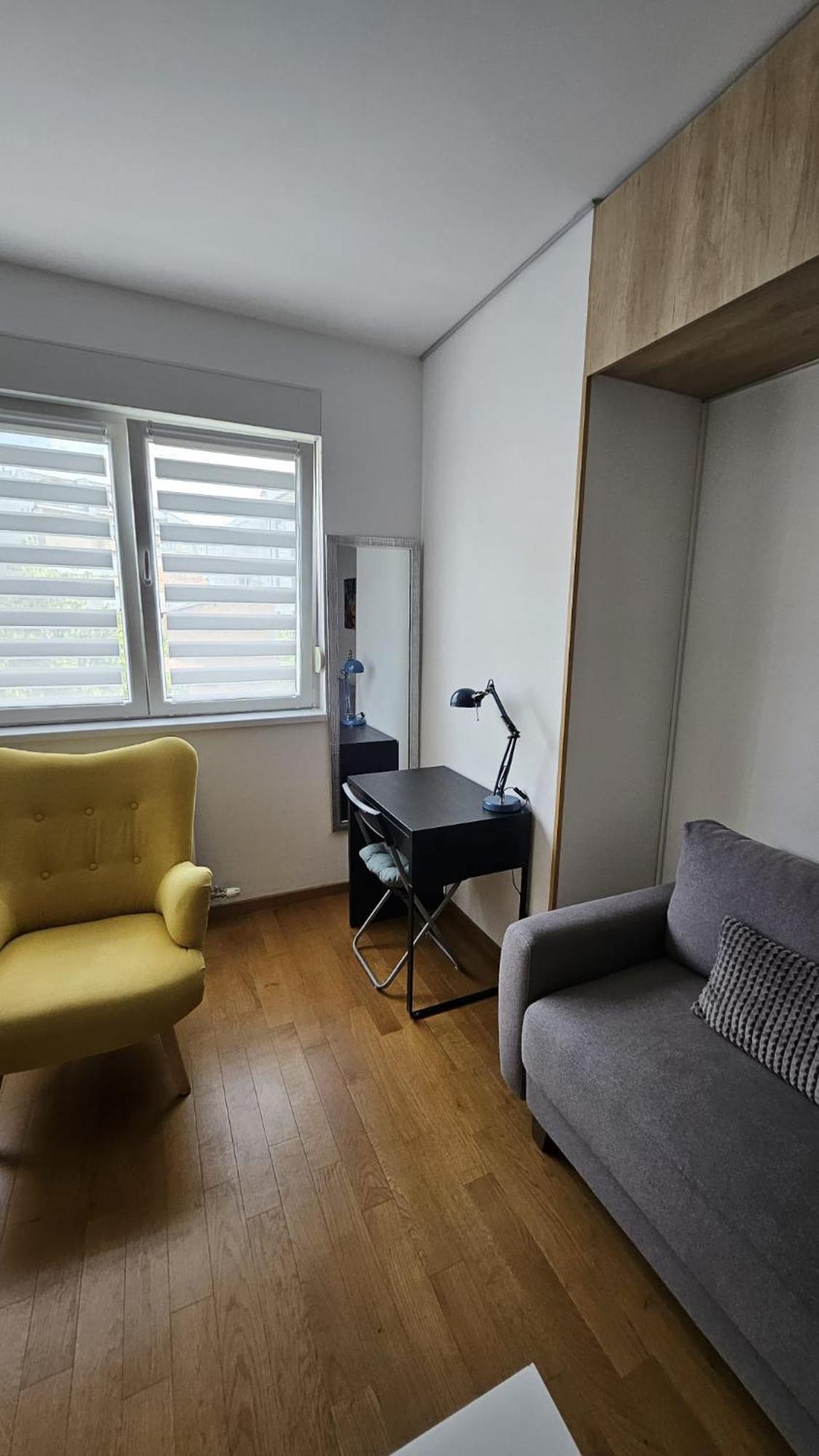 Ferienwohnung Porodicno-Poslovni Udoban Stan Belgrad Exterior foto