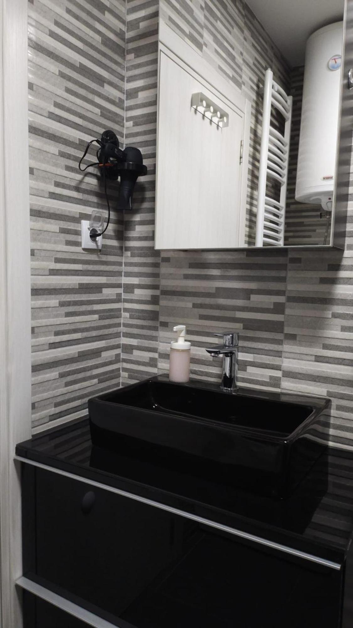 Ferienwohnung Porodicno-Poslovni Udoban Stan Belgrad Exterior foto